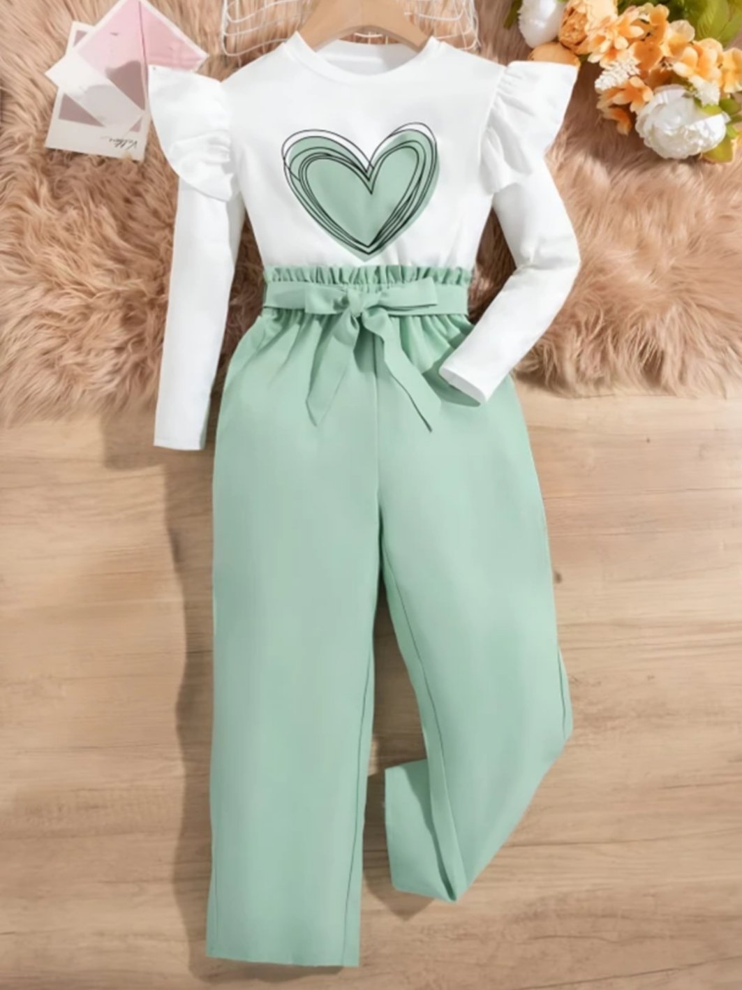 ₹445 – Girls Casual T-Shirt &amp; Trouser Set | 70% OFF