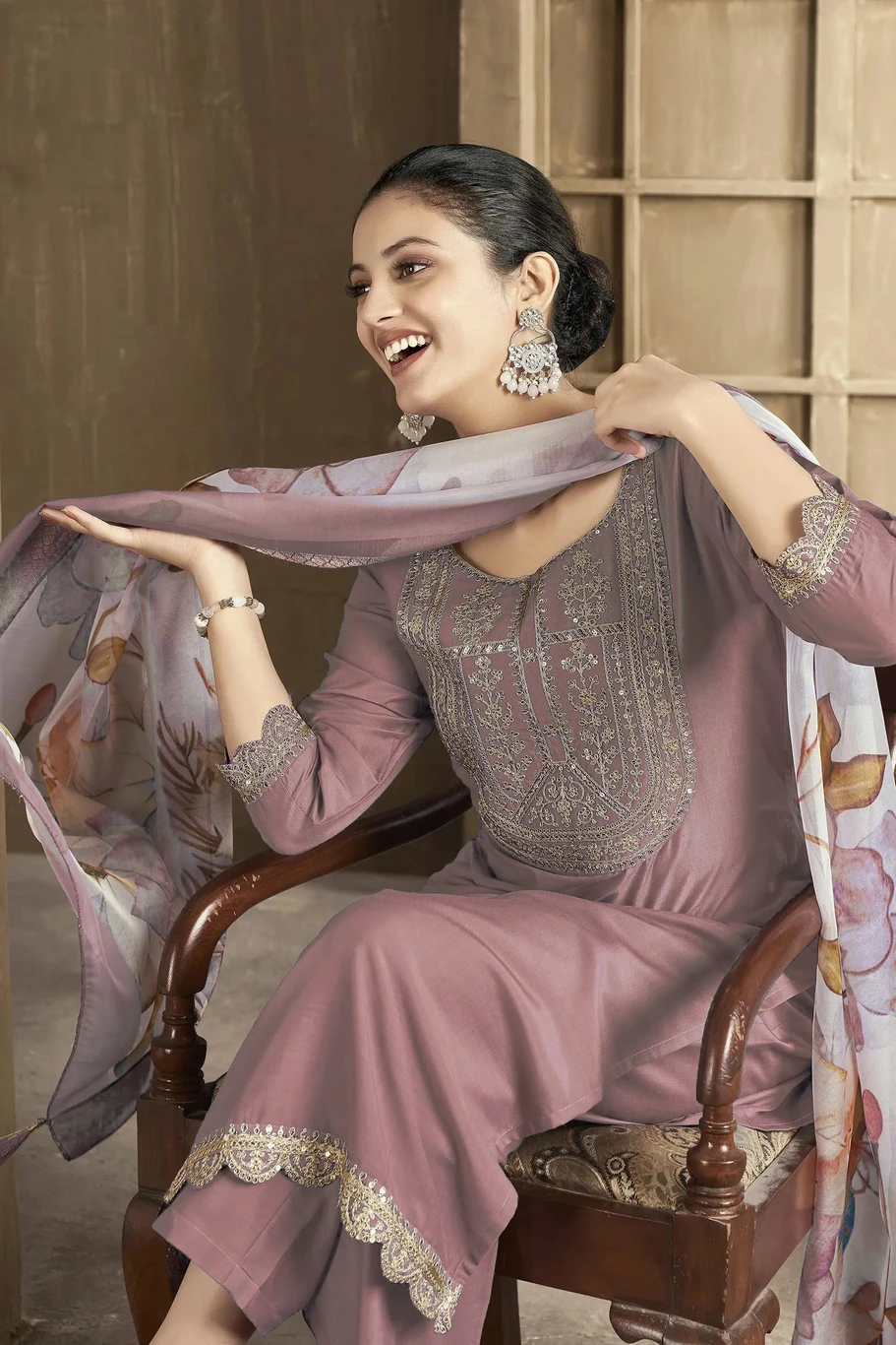 ₹606 Women Kurta Pant Dupatta Set Elegant Ethnic Fashion India