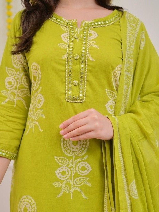Dholiwal Fashion Ethnic Kurta Set for Festive Plus Daily Wear