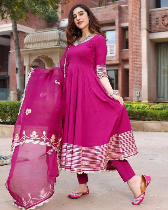 Style Story Kurta Set at ₹998 for Elegant Festive Ethnic Wear