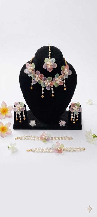 Elegant Traditional Jewellery Set for Festive Women Fashion Styling