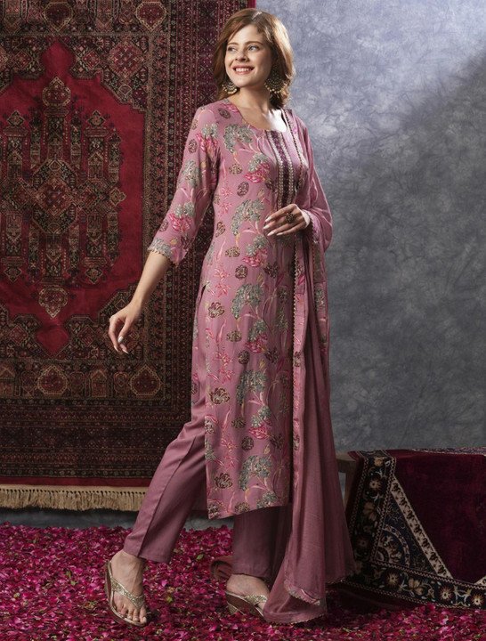Shree Ramkrishna Fab Kurti Set at ₹448 for Elegant Ethnic Wear