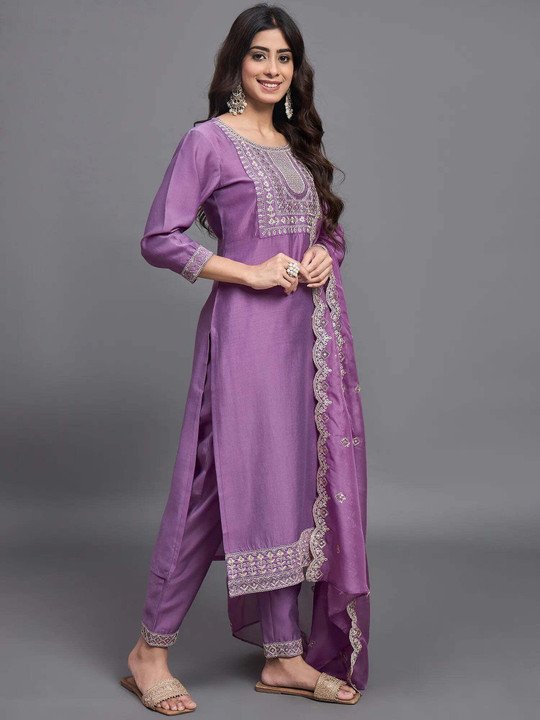 Dharm Creation Embroidered Kurta Set at ₹567 for Festive Style