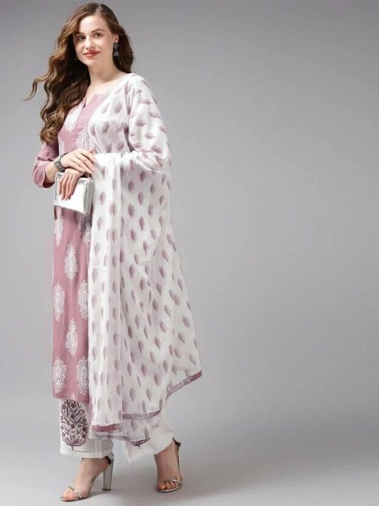 Jai Kurties Kurta Dupatta Set at ₹597 for Elegant Ethnic Wear