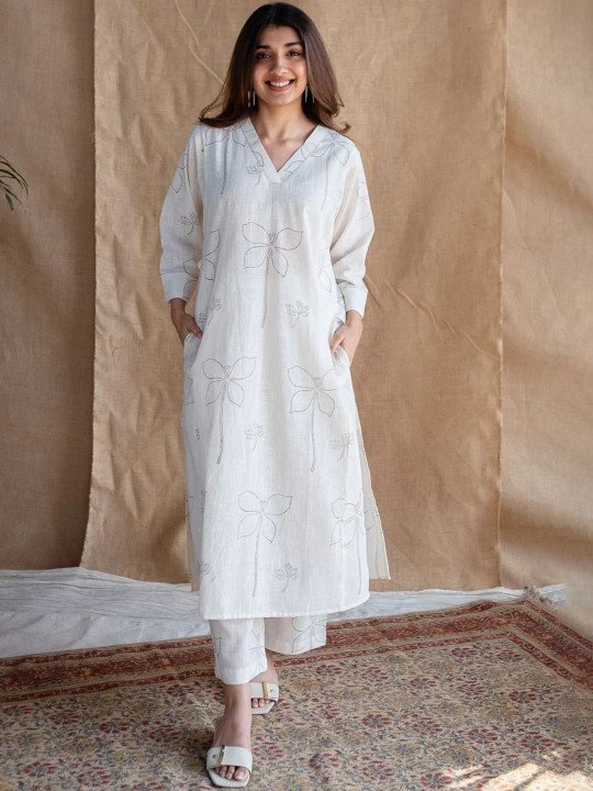 Gunlaxmi Kurta Palazzo Set at ₹664 for Stylish Ethnic Dressing