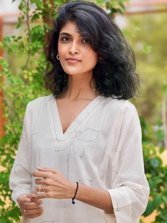 Gunlaxmi Kurta Palazzo Set at ₹664 for Stylish Ethnic Dressing