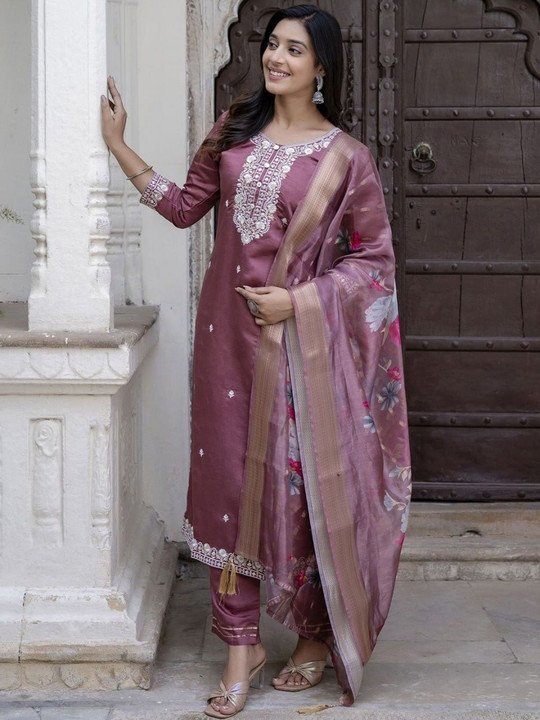 Dada Enterprise Embroidered Kurta Set at ₹500 for Ethnic Style