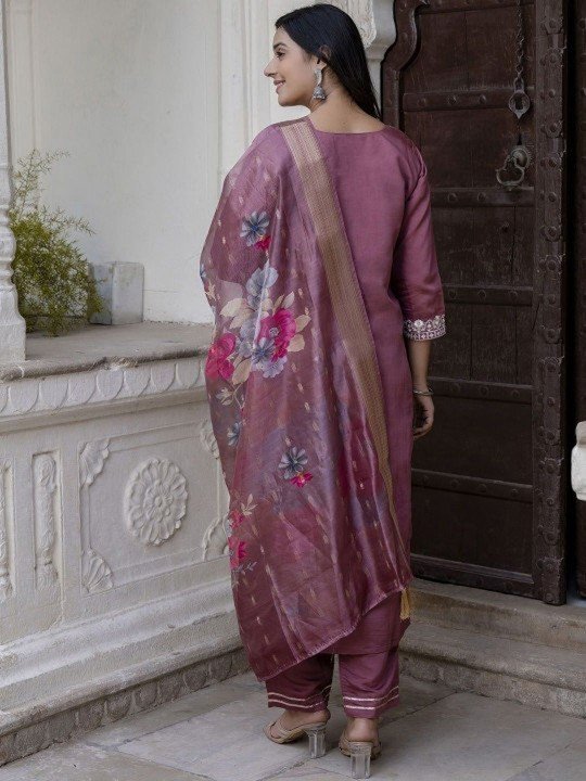 Dada Enterprise Embroidered Kurta Set at ₹500 for Ethnic Style