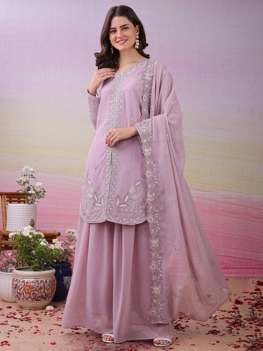Lookslink Sharara Dupatta Set at ₹900 for Festive Ethnic Style