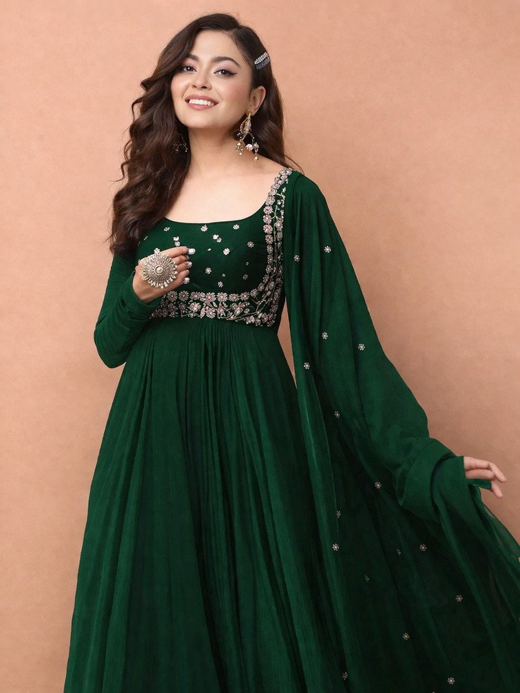 PERONICA FASHION Women Kurti and Dupatta Set for Festive Days