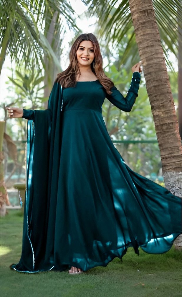 NG CREATION Women Kurta and Dupatta Set for Festive Styling