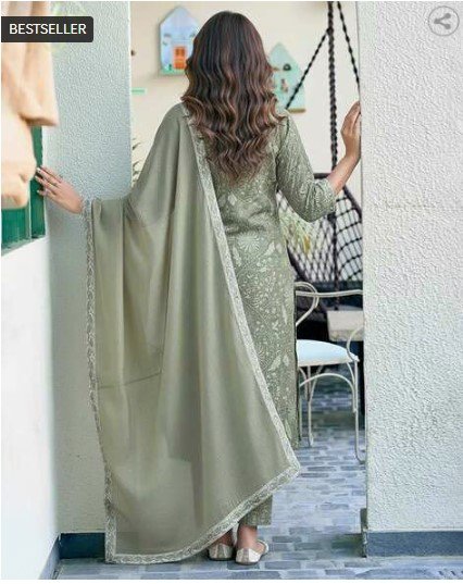 ₹495 Aradhna Floral Print Straight Kurta Set with Dupatta for Women